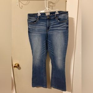 curvy bootcut jeans! perfect condition only worn once